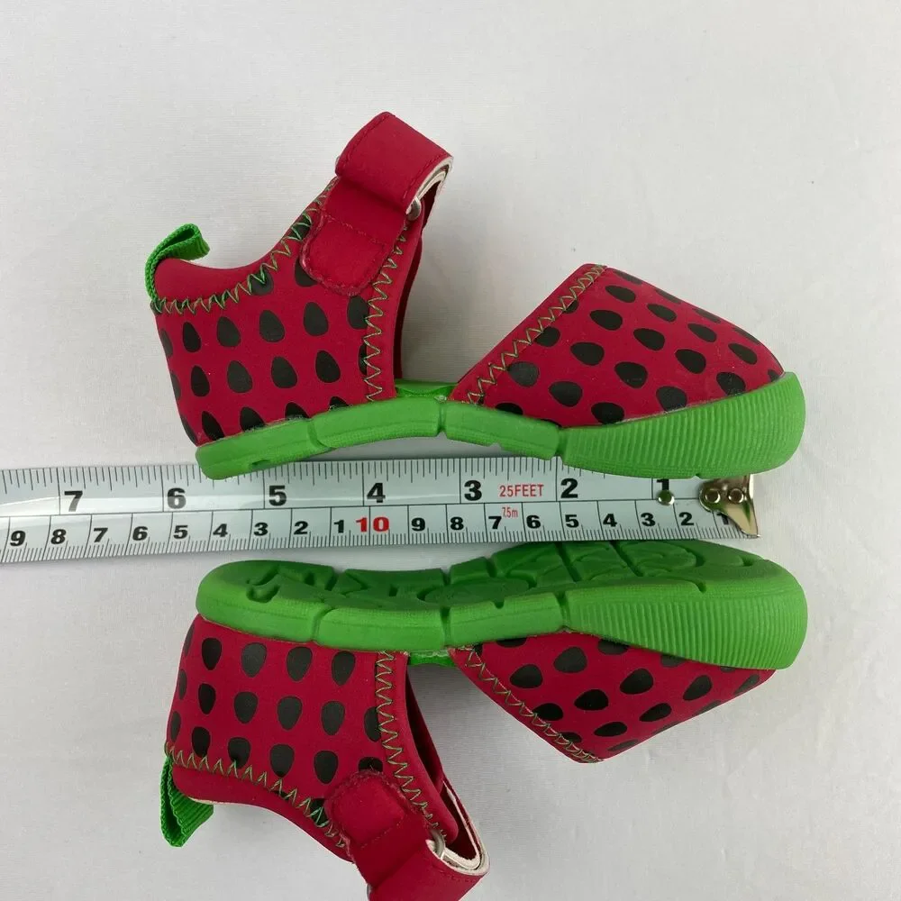 ~ NEW no box, Livie & Luca Watermelon Sandals 4 Kids Girls Velcro Flexible Red